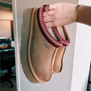 UGG Tazz Platform Slipper